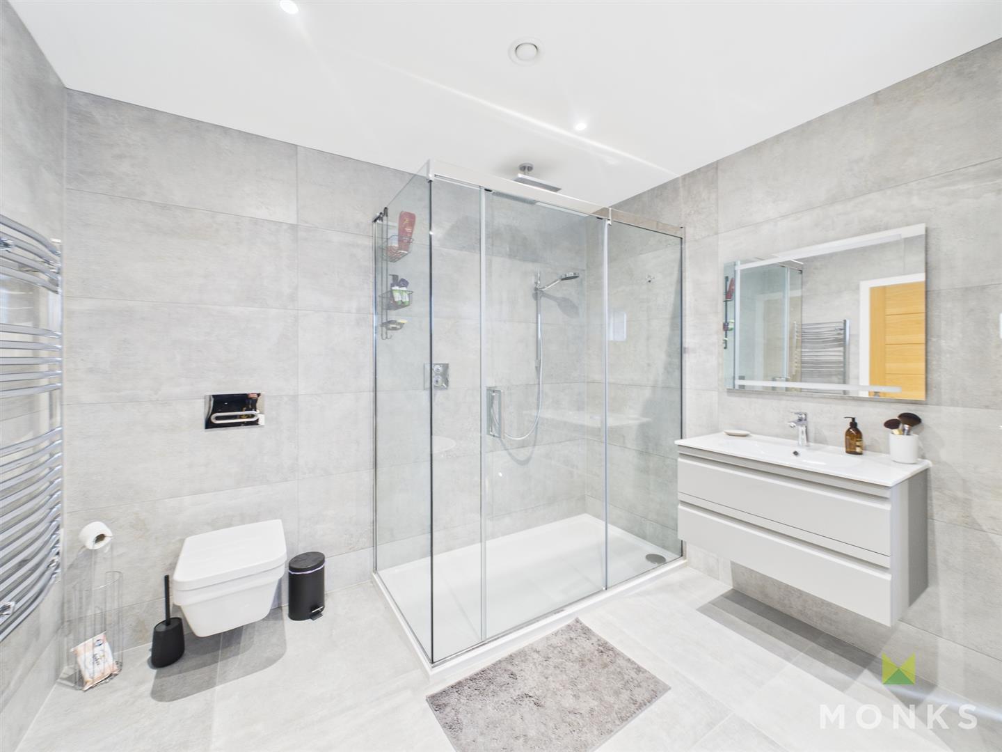 40 Albury Place, Shrewsbury, SY1 2ET For Sale